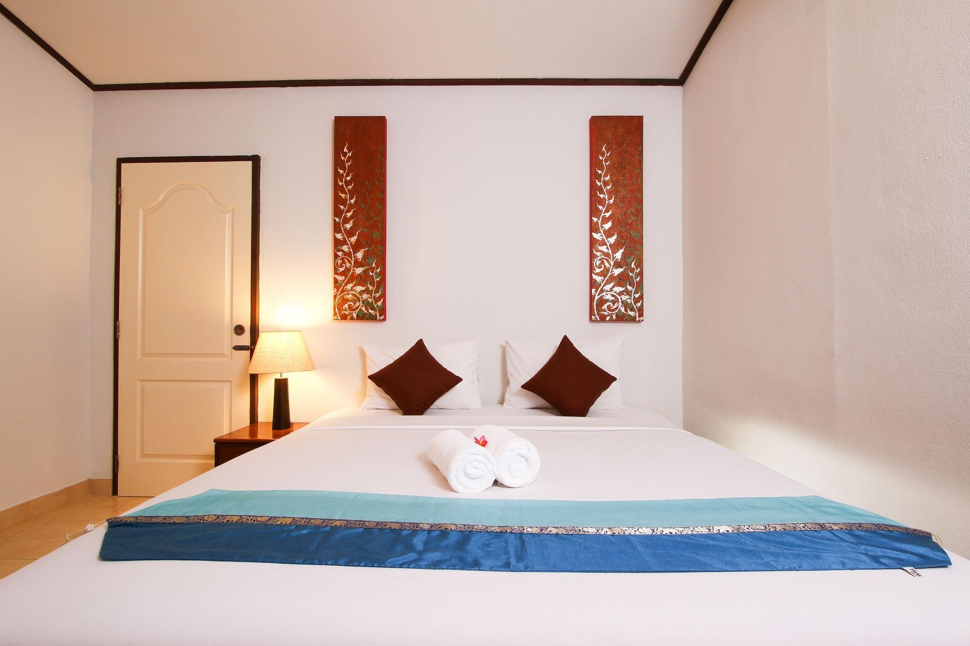Eden Resort & Villas Phuket Patong Exterior photo